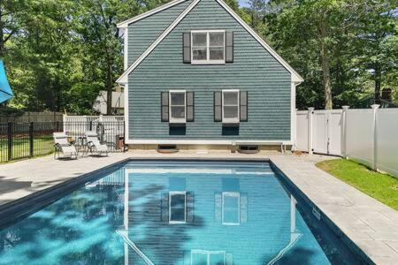 Contemporary Gem With Private Pool Villa Barnstable Exterior photo