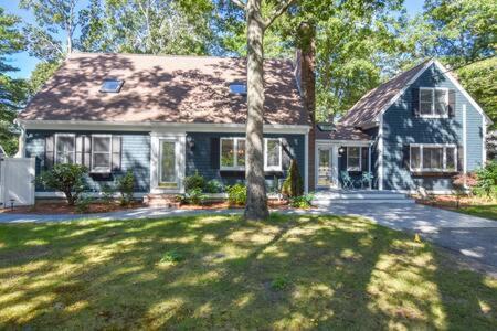 Contemporary Gem With Private Pool Villa Barnstable Exterior photo