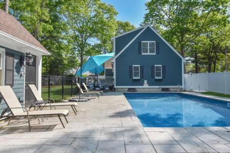 Contemporary Gem With Private Pool Villa Barnstable Exterior photo