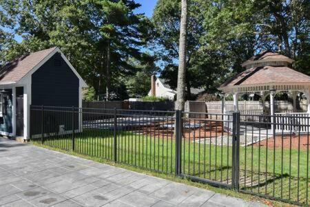 Contemporary Gem With Private Pool Villa Barnstable Exterior photo